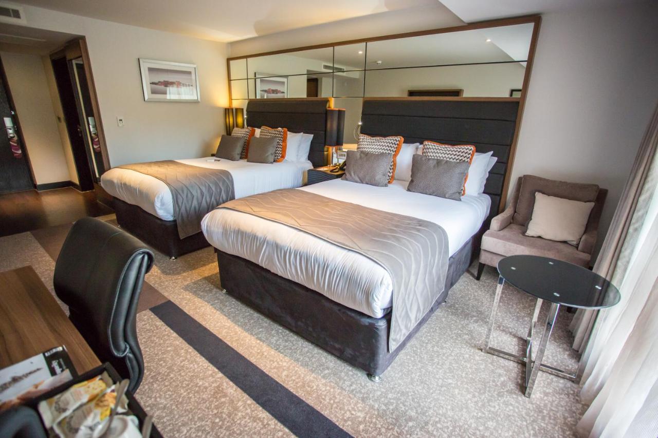 Crowne Plaza Gerrards Cross By Ihg Otel Beaconsfield Dış mekan fotoğraf