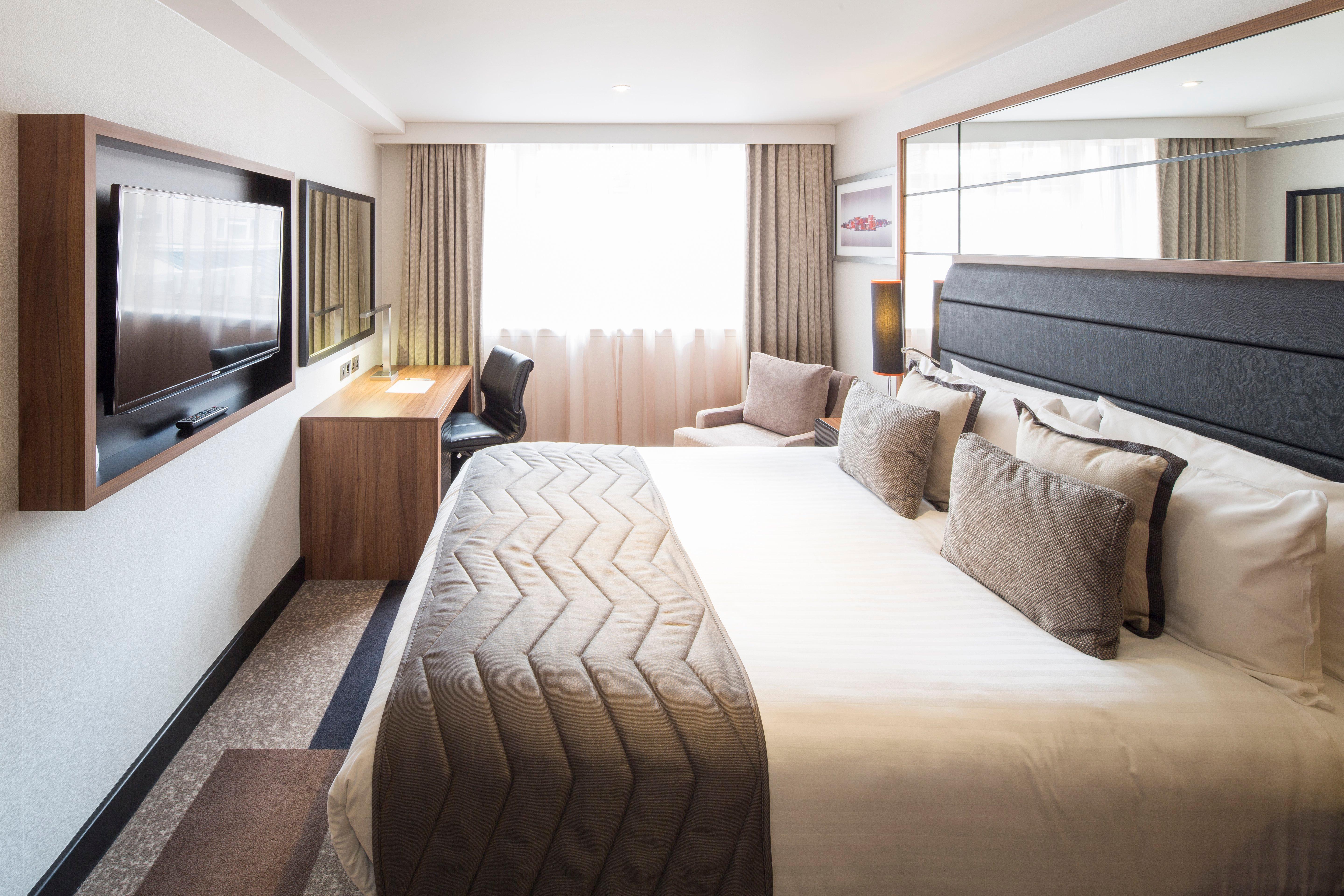 Crowne Plaza Gerrards Cross By Ihg Otel Beaconsfield Dış mekan fotoğraf