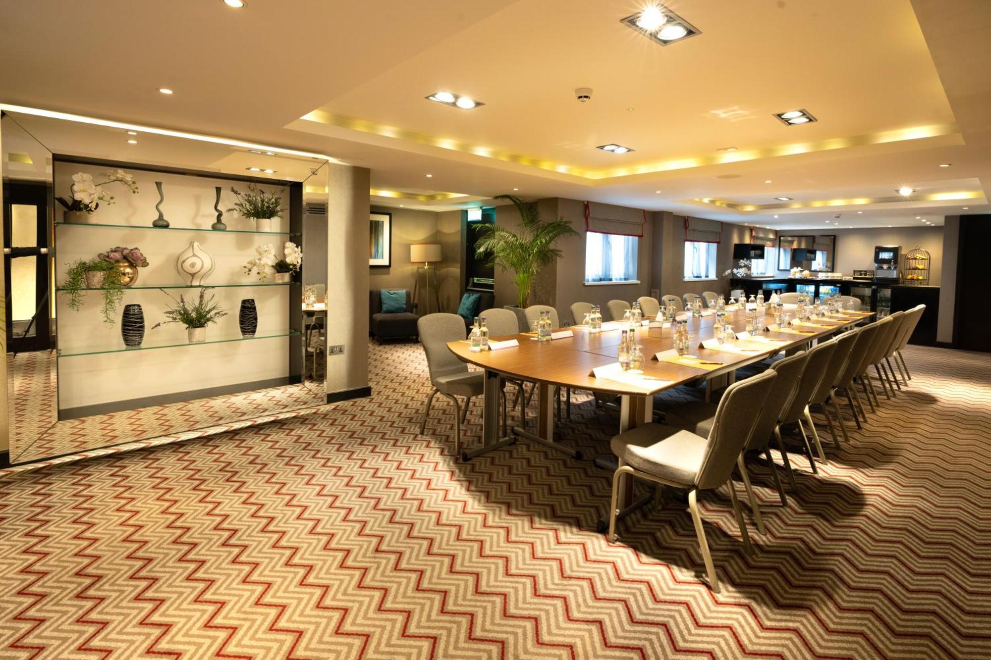 Crowne Plaza Gerrards Cross By Ihg Otel Beaconsfield Dış mekan fotoğraf
