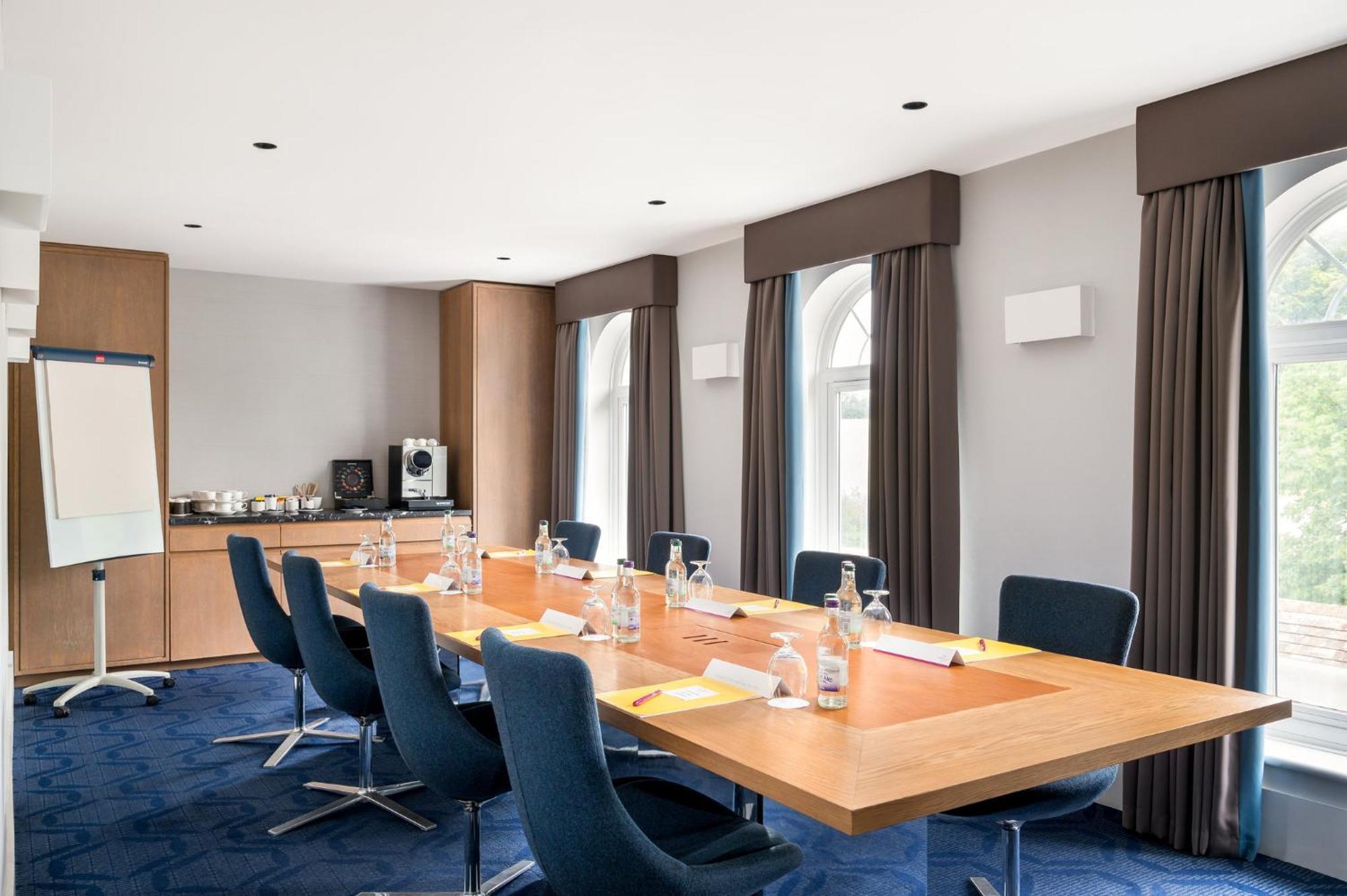 Crowne Plaza Gerrards Cross By Ihg Otel Beaconsfield Dış mekan fotoğraf