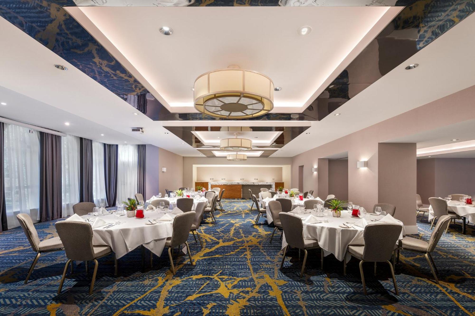 Crowne Plaza Gerrards Cross By Ihg Otel Beaconsfield Dış mekan fotoğraf