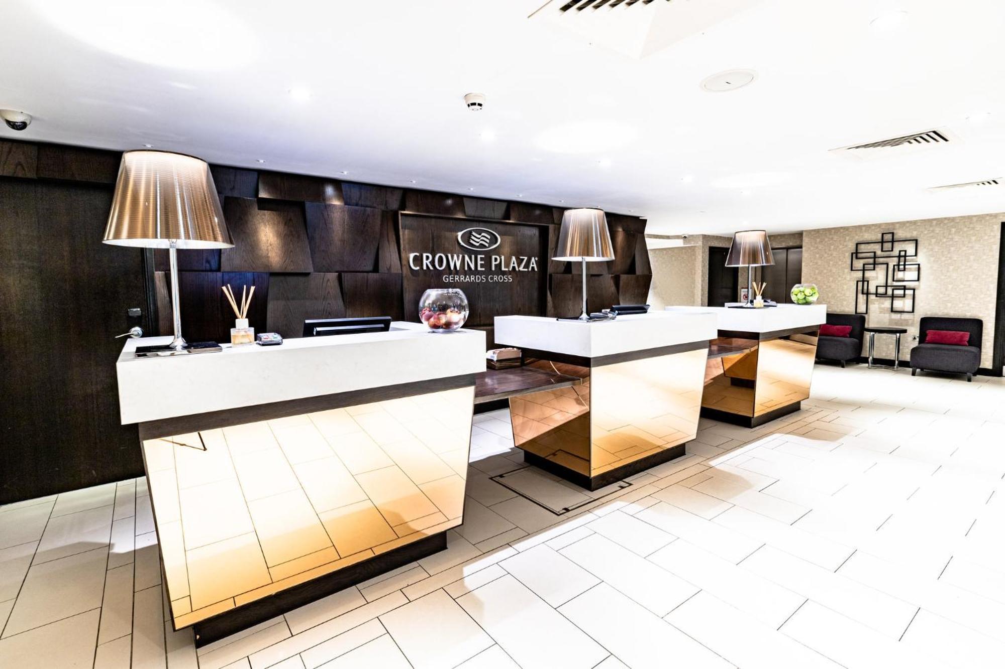 Crowne Plaza Gerrards Cross By Ihg Otel Beaconsfield Dış mekan fotoğraf